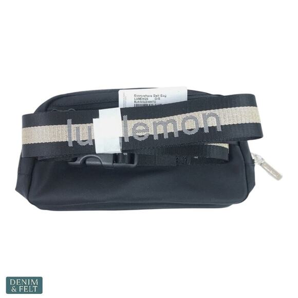 Lululemon Everywhere Belt Bag Black Gold Logo Strap Limited Edition NEW/NWT!! - Picture 10 of 11